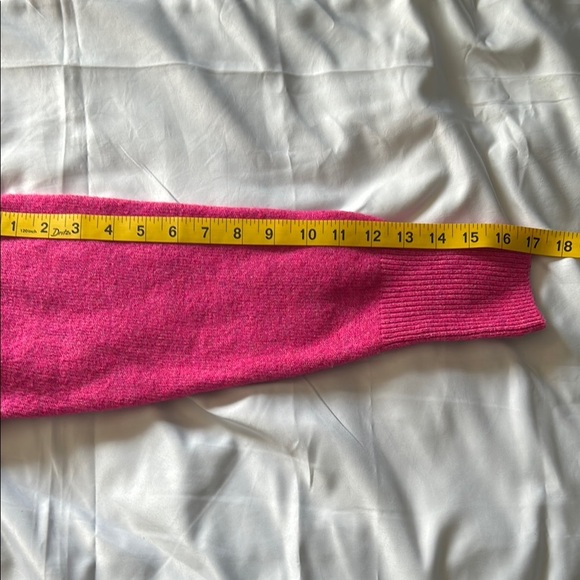 Vince Camuto Pink Crew Neck Sweater - Picture 4 of 6
